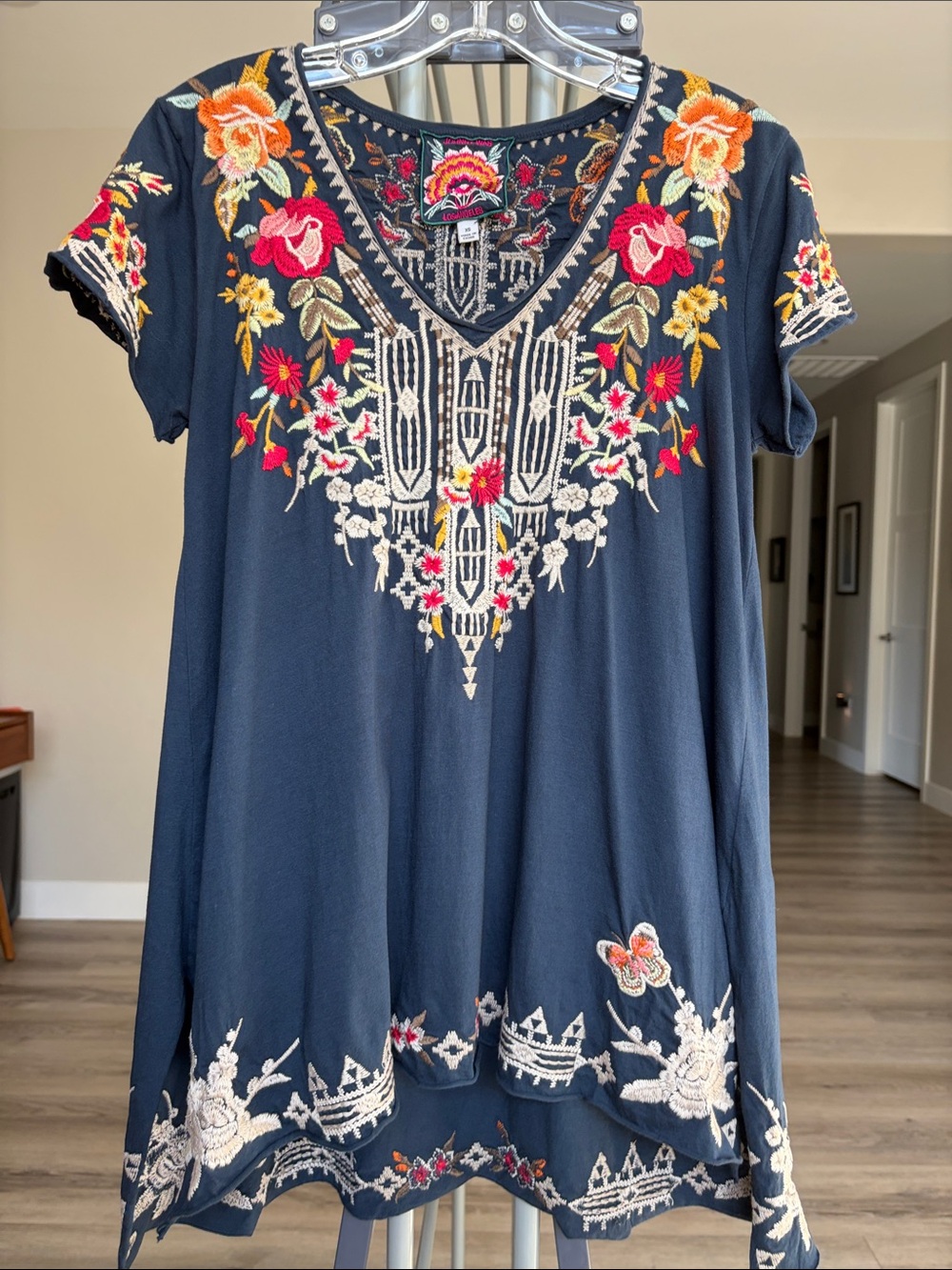 Johnny Was Navy Embroidered V-Neck Tunic with Floral Accents (XS)